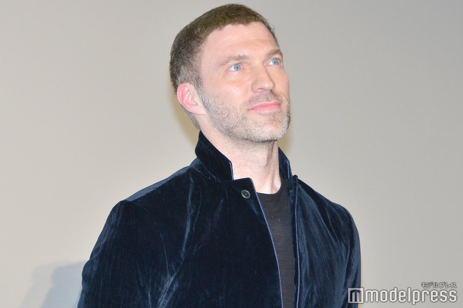 トラヴィス・ナイト監督 （C）モデルプレス