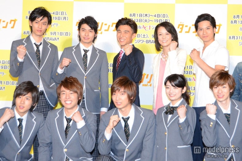 （後列左から）戸谷公人、武田航平、中尾明慶、彩吹真央、滝口幸広、増田哲治（前列左から）池岡亮介、聖也、佐香智久、森田涼花、安川純平