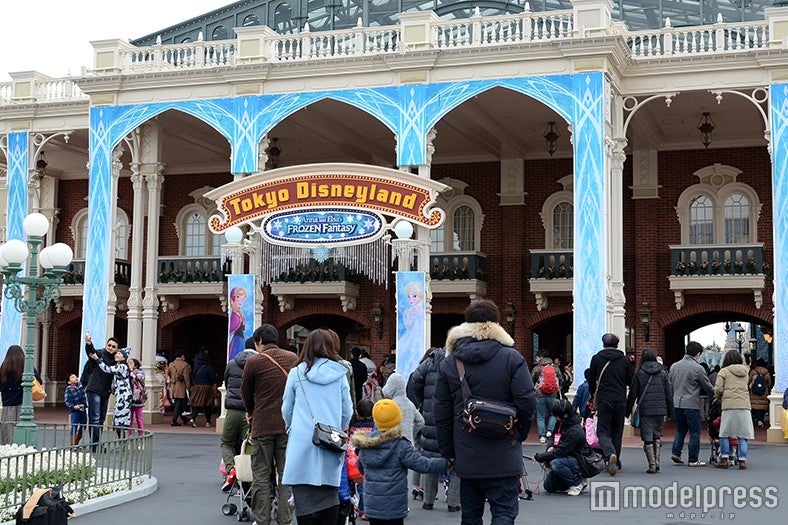 「アナとエルサのフローズンファンタジー」（C）モデルプレス