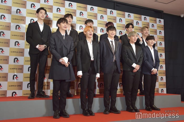 Wanna One(C)モデルプレス