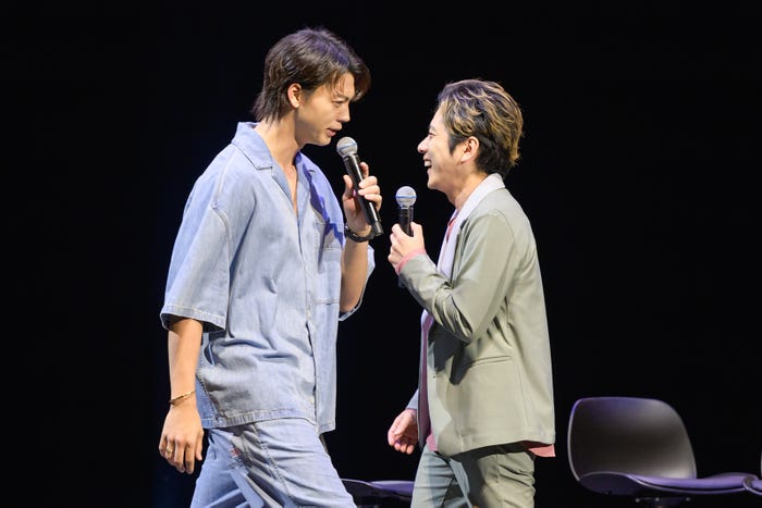二宮和也、竹内涼真(C)TBS