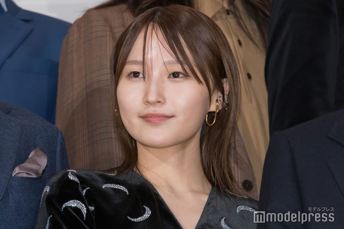 鞘師里保(C)モデルプレス