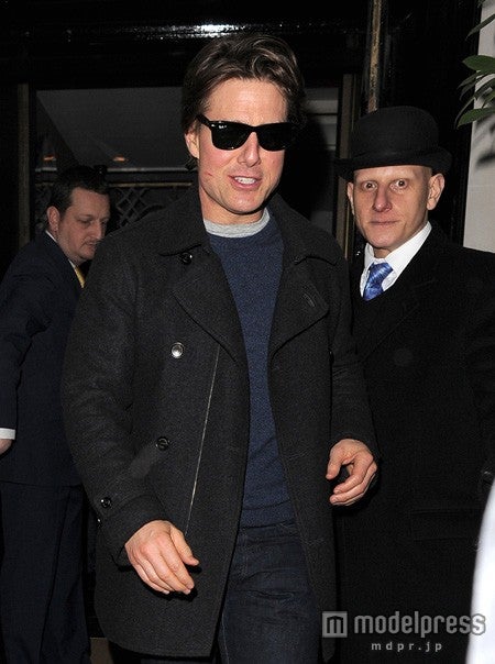 トム・クルーズ、元カノとキス？