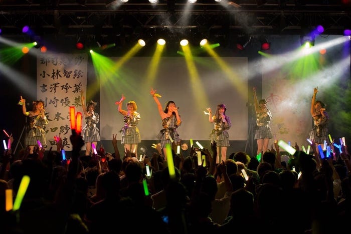 Pimm’s「5thワンマンライブ『花』~努力の分だけ花が咲く~」より(画像提供:所属事務所)