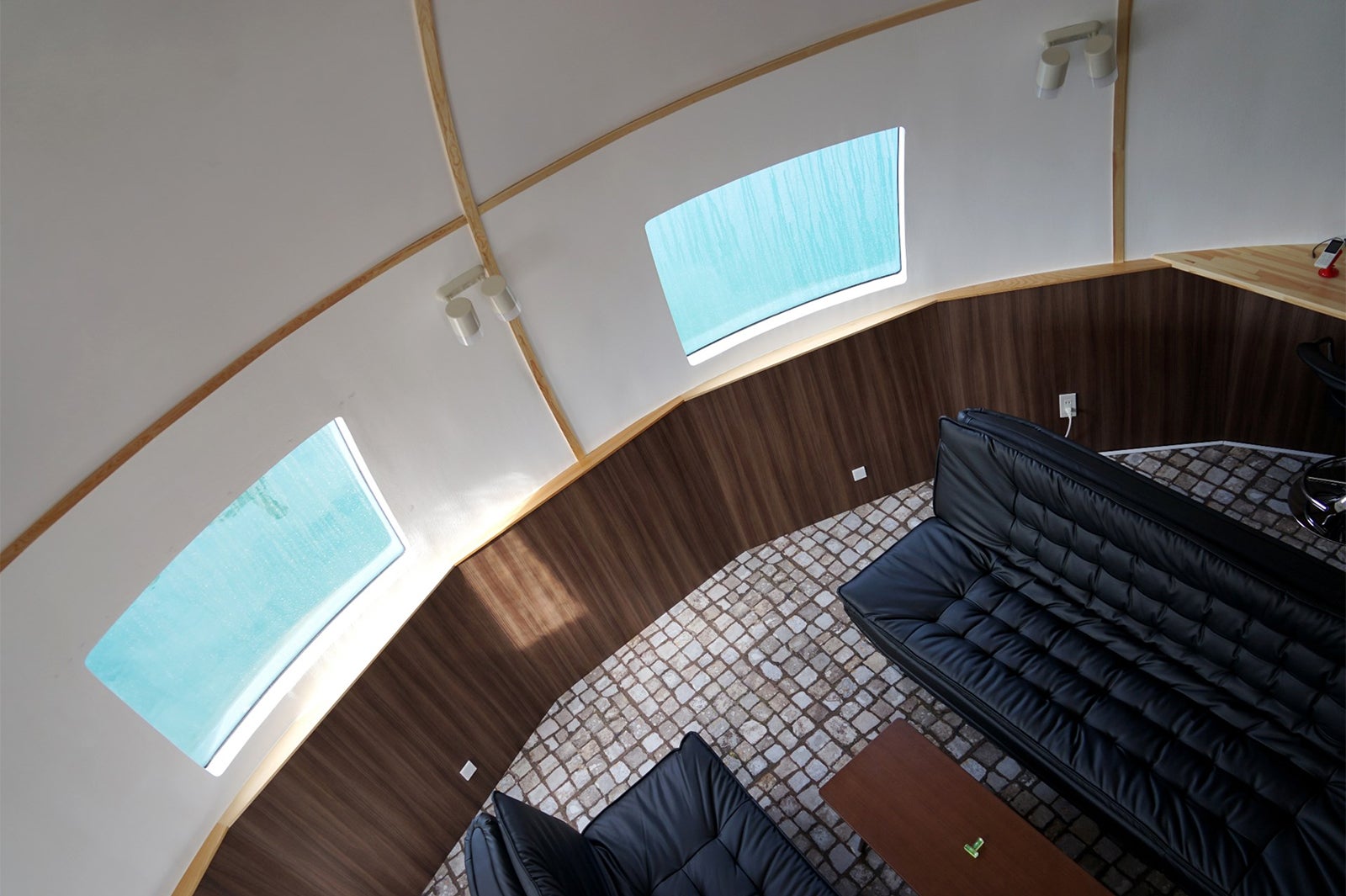 世界初！移動式球体型水上ホテル、ハウステンボスで今夏本格始動／画像提供：ハウステンボス