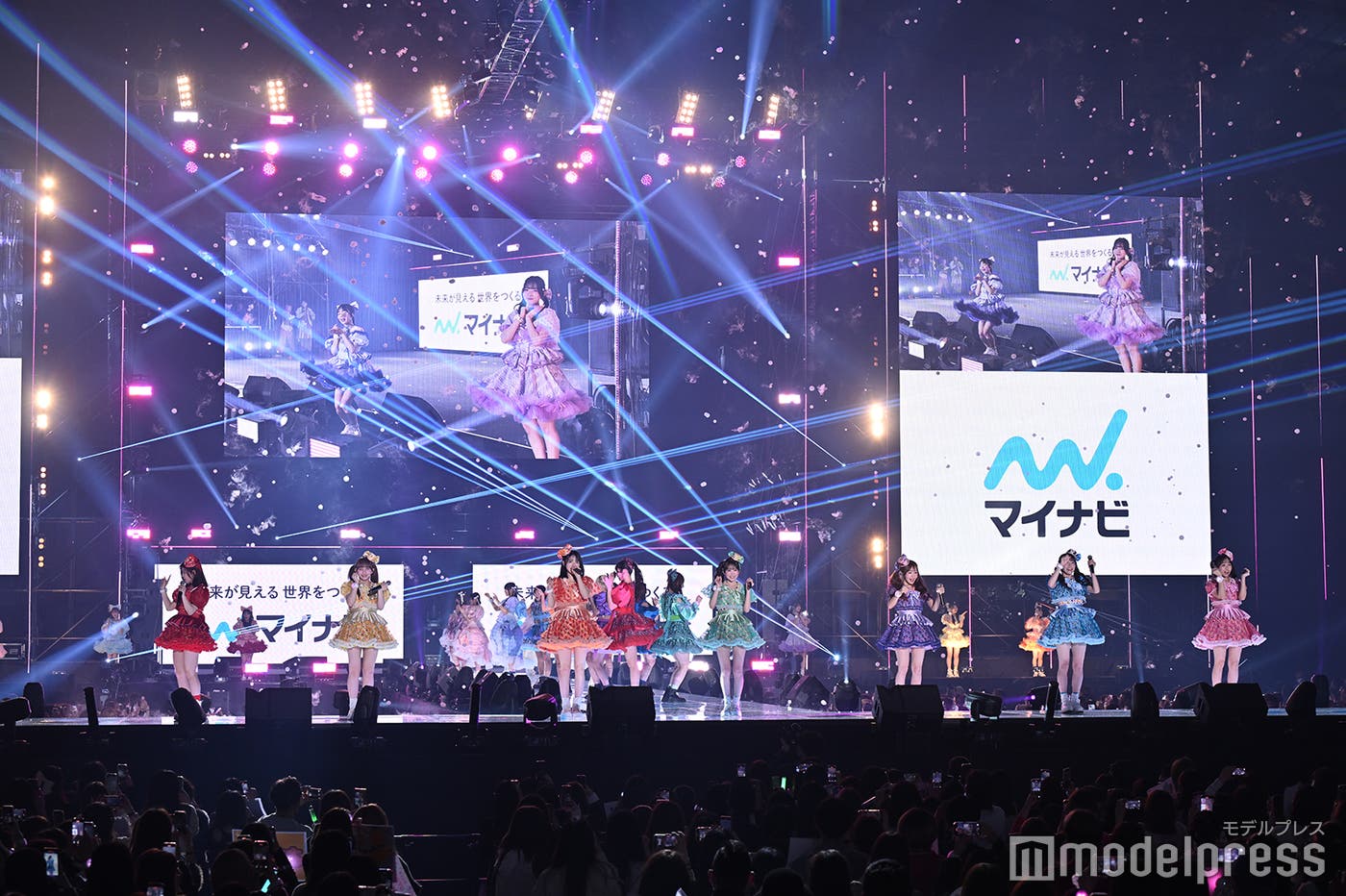 (C)モデルプレス