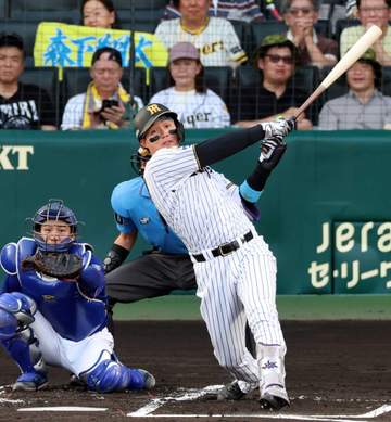 阪神・森下 セ界最速20号！虎生え抜き右打者75年田淵以来 「まだまだ打ち足りない」3戦4発独走態勢