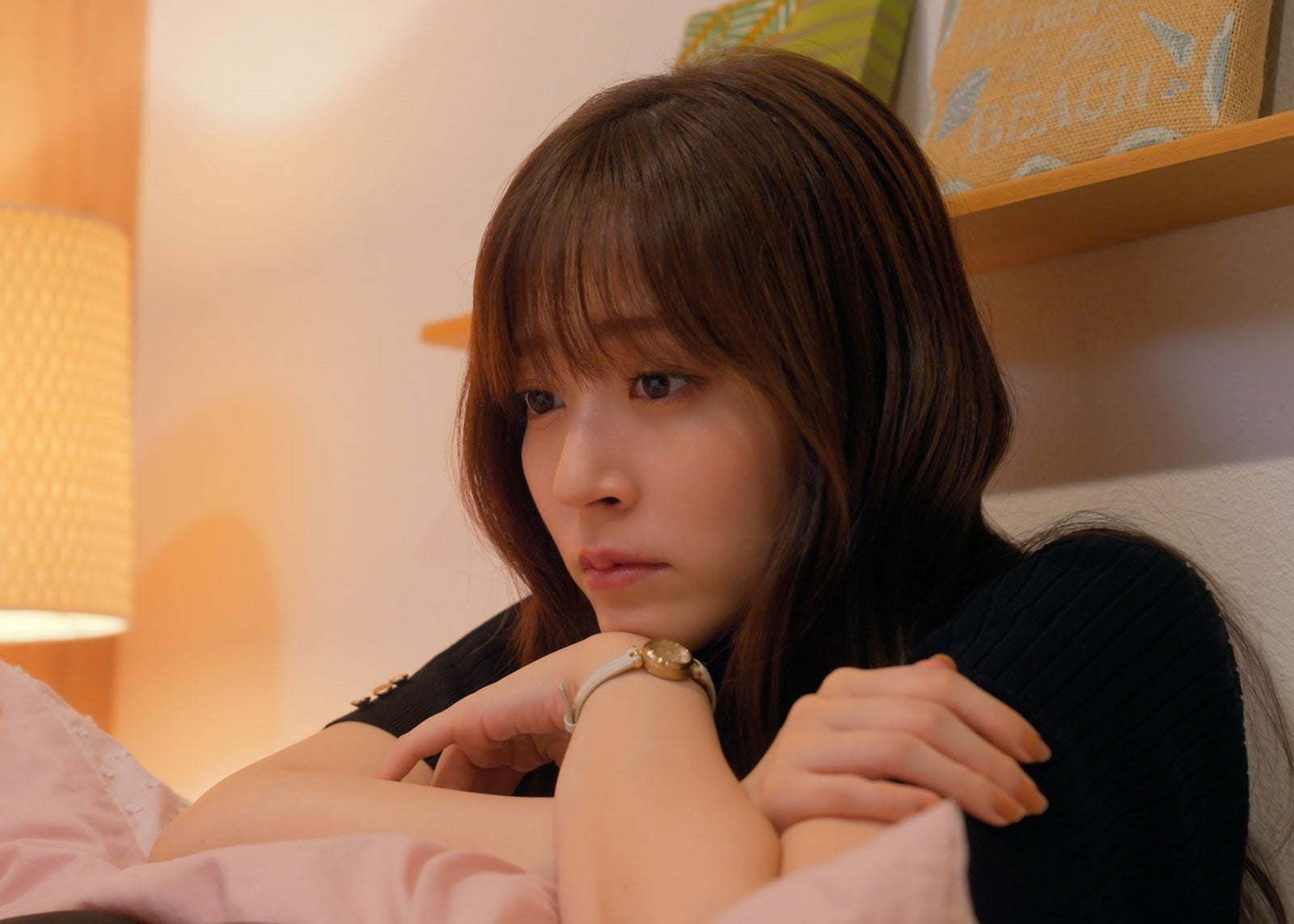 鈴木愛理「推しが上司になりまして」第8話（C）「推しが上司になりまして」製作委員会