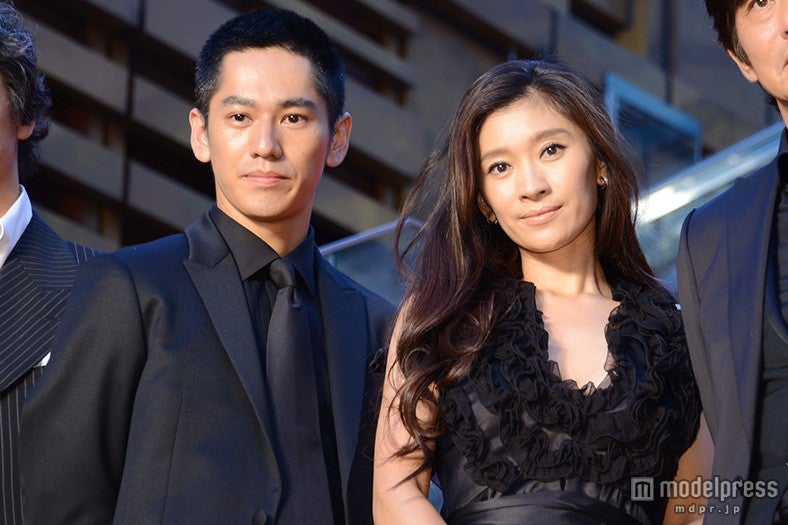 永山絢斗、篠原涼子とのキスシーン回顧「10回以上しました」