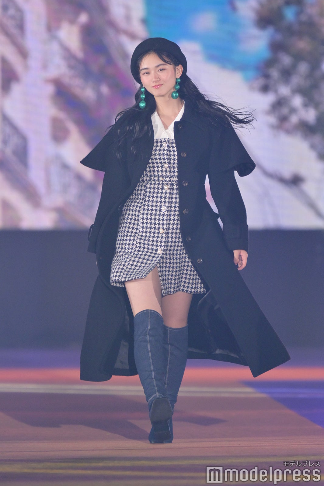 （C）モデルプレス