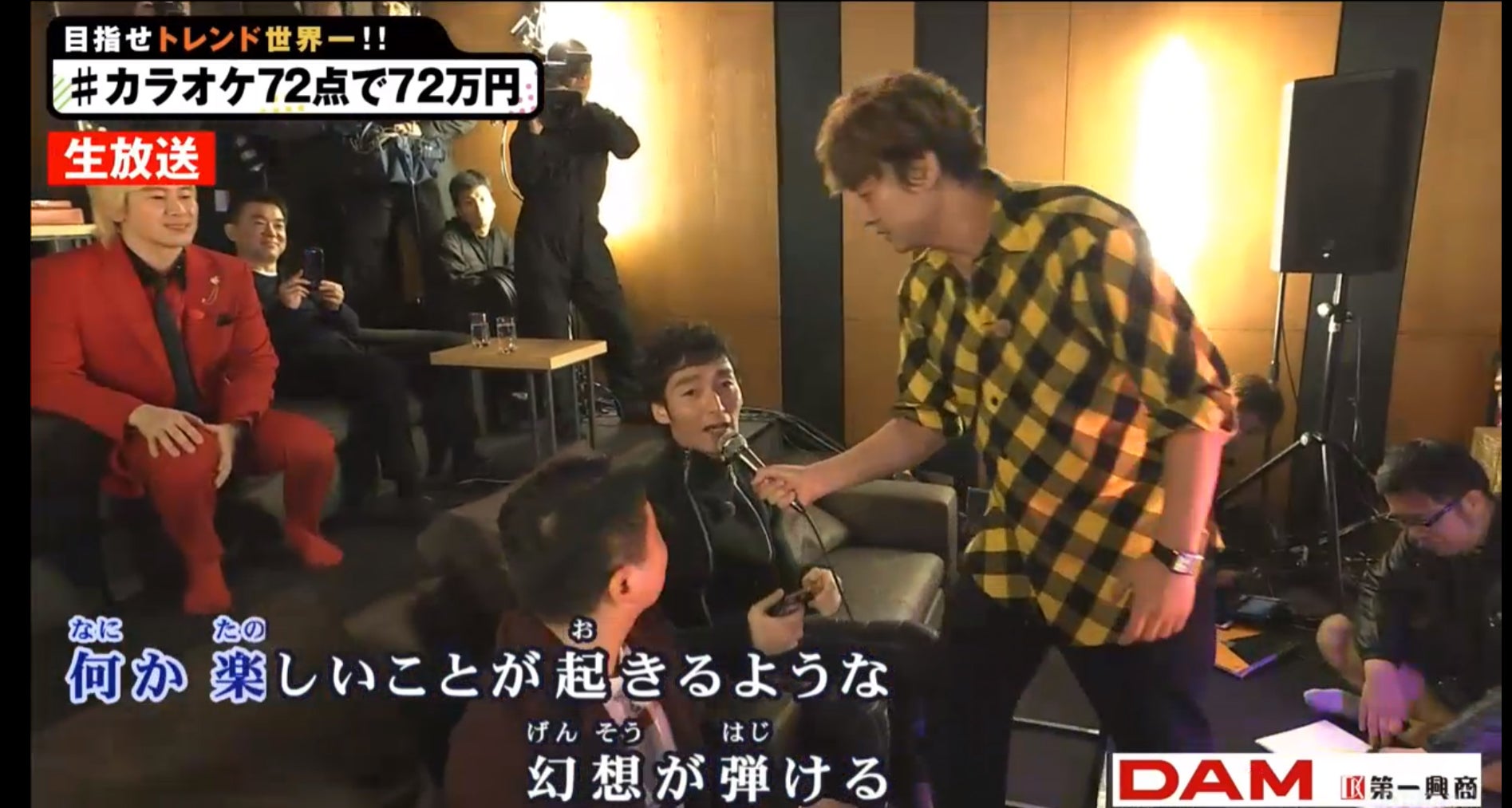 星野源の「SUN」歌唱中（C）AbemaTV