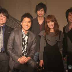 川崎希＆アレクサンダー夫妻がDEENの新曲「もう泣かないで」のミュージックビデオに出演