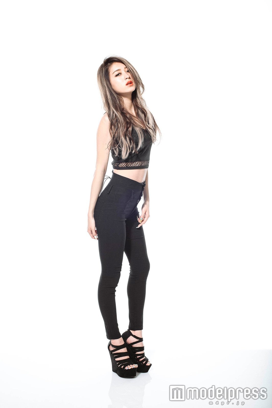 みちょぱ「MICHOPA MANIA」より（画像提供：角川春樹事務所）