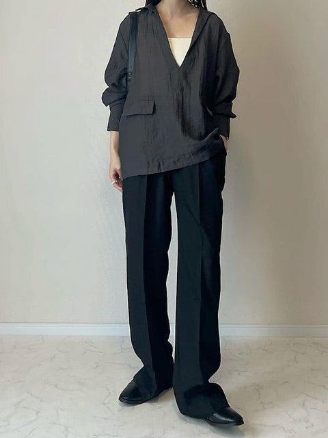 黒ブラウス コーデ 黒ブラウスコーデ3