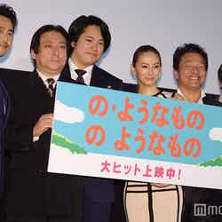 左から：野村宏伸、伊藤克信、松山ケンイチ、北川景子、尾藤イサオ、杉山泰一監督（C）モデルプレス