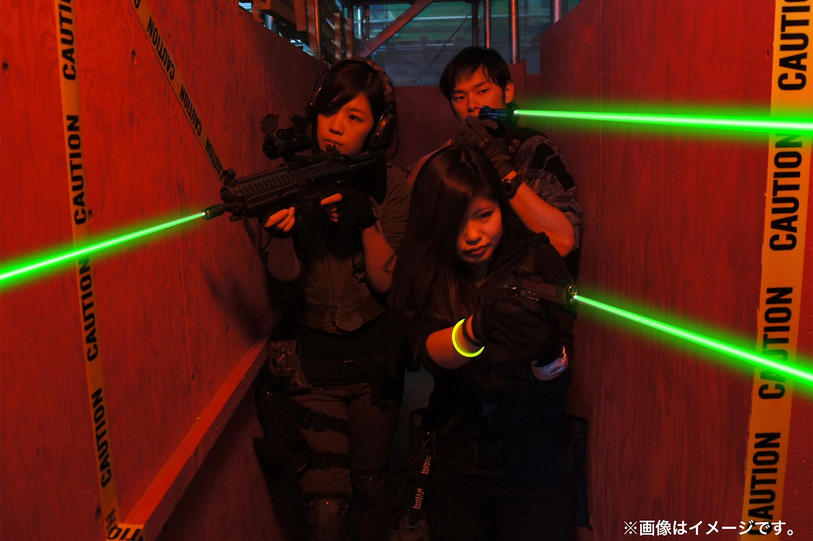 まるでSFゲームの世界！「ASOBIBA池袋」で光と音の新感覚サバゲー体験