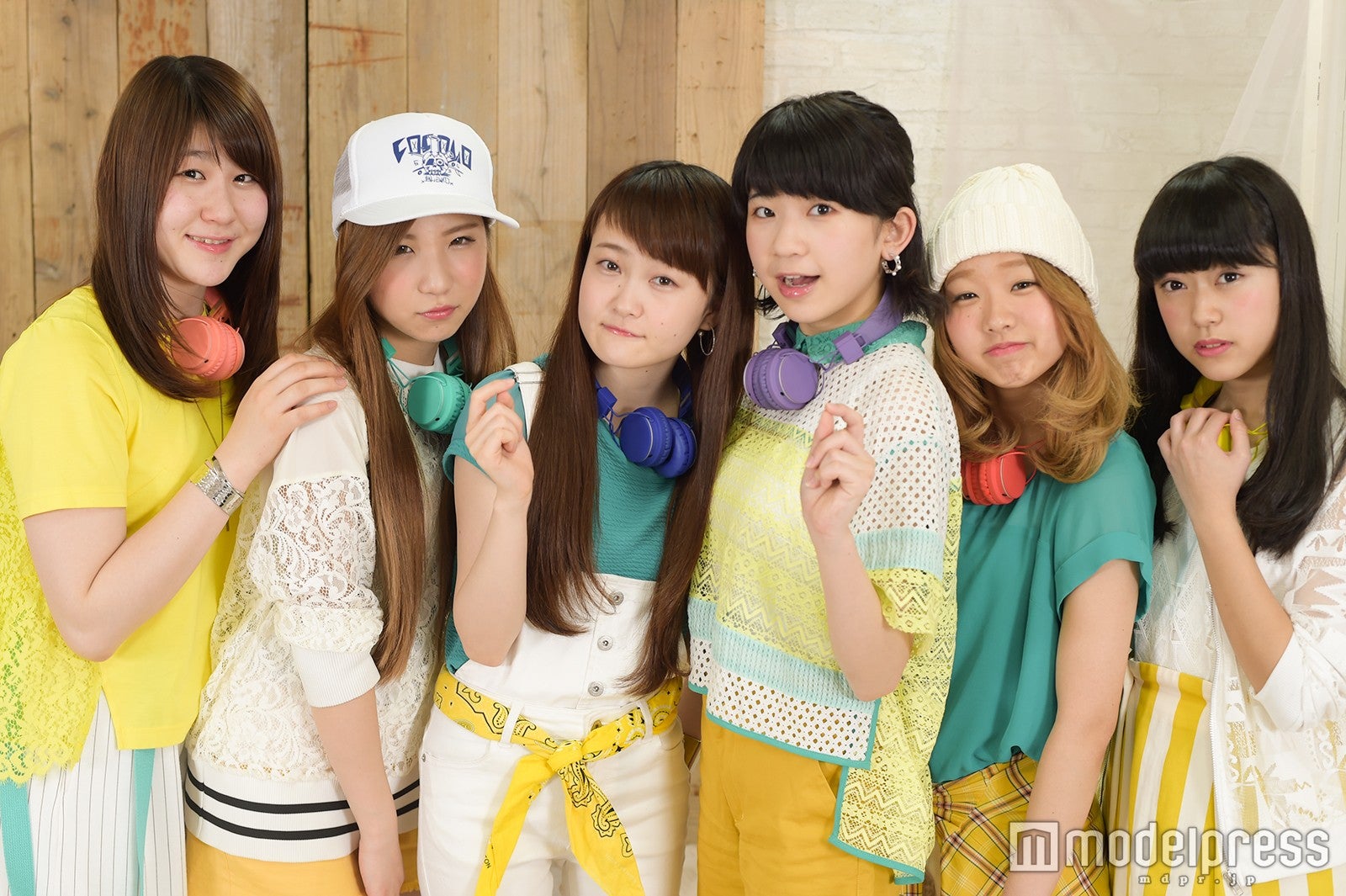 Little Glee Monster（左から）かれん、MAYU、芹奈、manaka、麻珠、アサヒ（C）モデルプレス