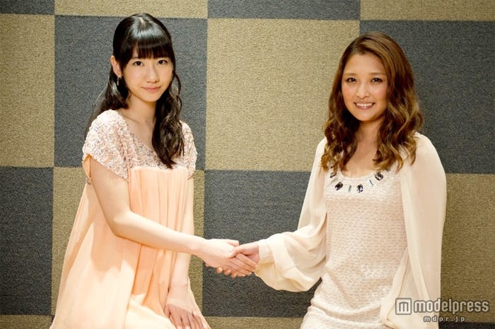 柏木由紀(左)と石川梨華(右)