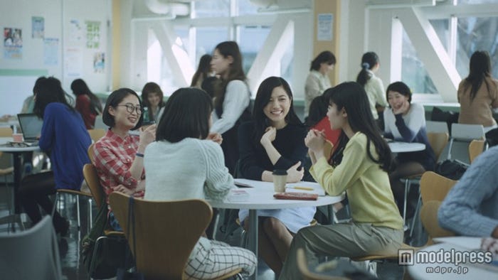 川口春奈/「デリ」篇その2