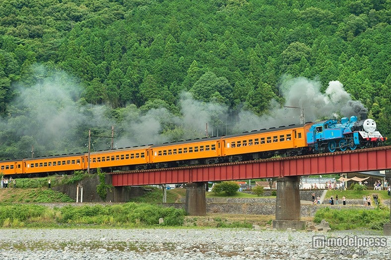 きかんしゃトーマス号全景（C）2015 Gullane（Thomas）Limited．