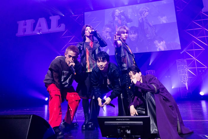 (後列左から時計回りに)古幡亮、福澤希空、絃瀬聡一、西野遼、桑山隆太「Horipro Actors Live~episode 4~」撮影:Ryuya Amao