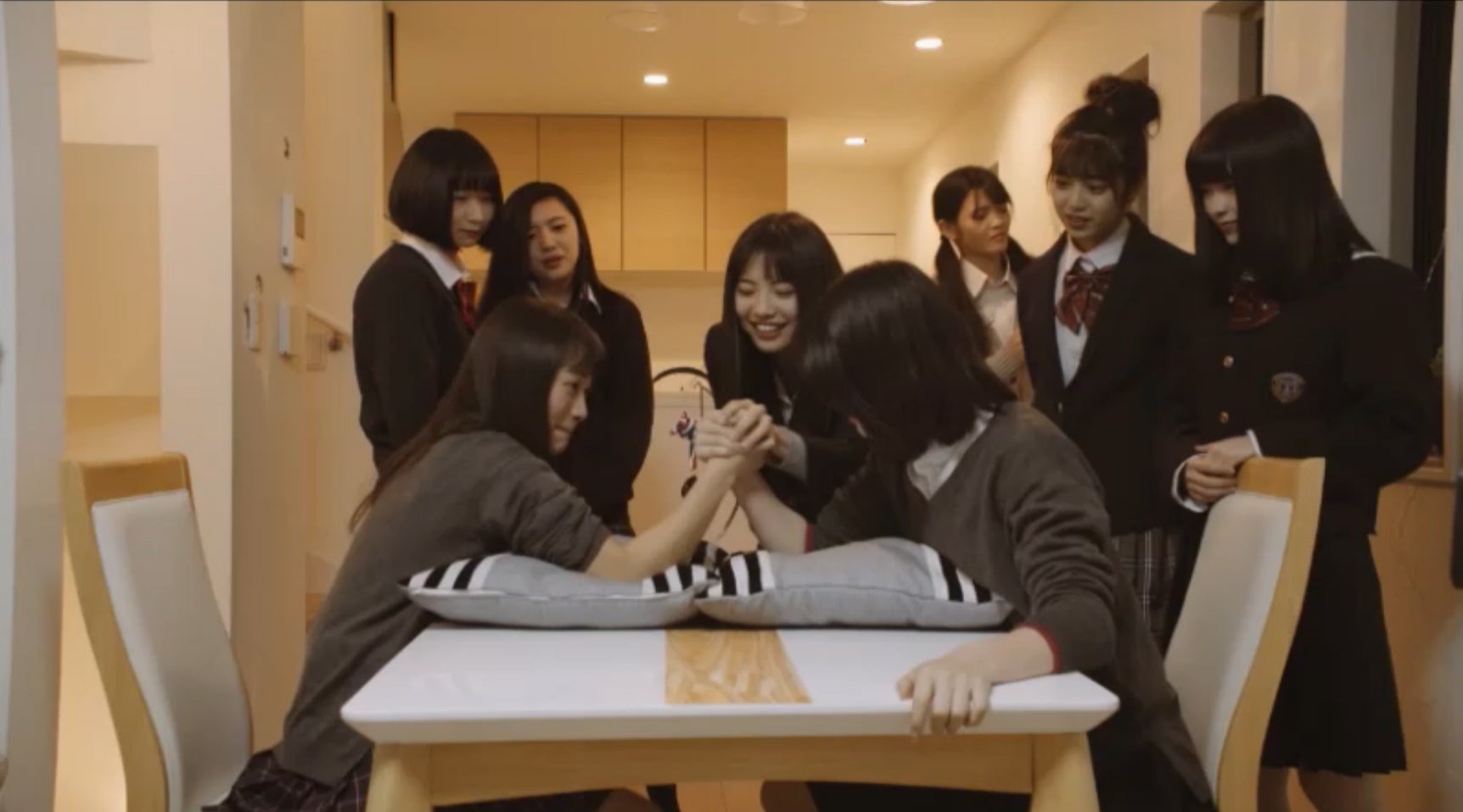 めいめいvsほのぴぴ／「女子高生ミスコンFINALIST～ハレトキドキＪＫ～」より（提供画像）