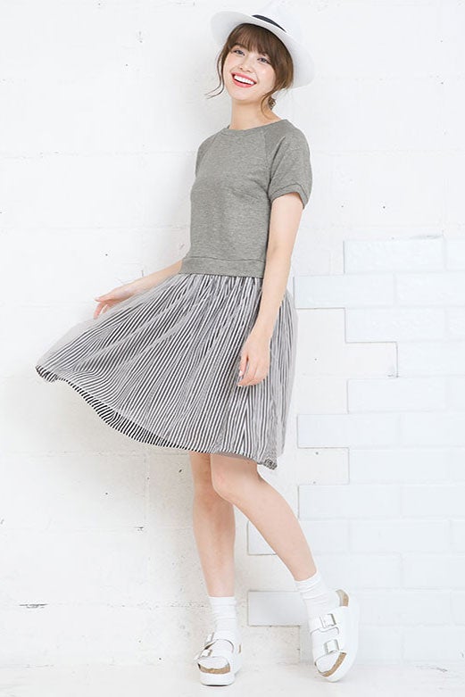 スウェット半袖トップス×ストライプチュールスカート★ドッキングフレアワンピース「神戸レタス」1880円（税込）／画像提供：神戸レタス