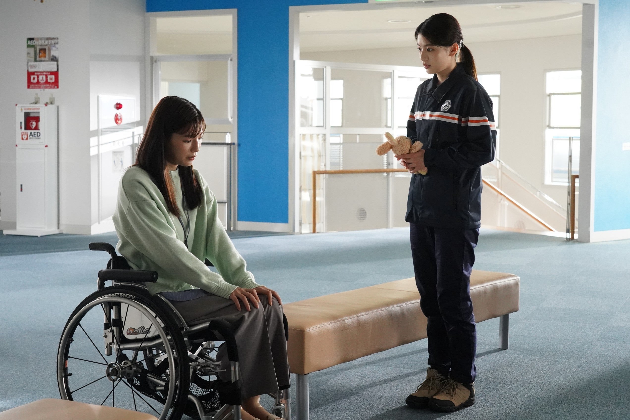 石井杏奈、出口夏希「ブルーモーメント」第4話より（C）フジテレビ