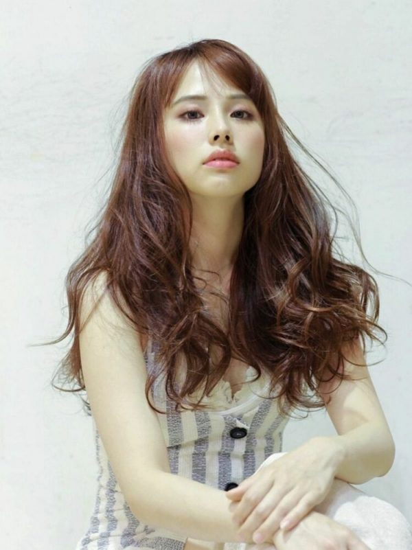 可愛いだけじゃない かっこいいロングの髪型特集 女子が装う大人ヘアスタイル モデルプレス 可愛いだけじゃない かっこいいロングの髪型特集 女子が装う大人ヘアスタイル モデルプレス