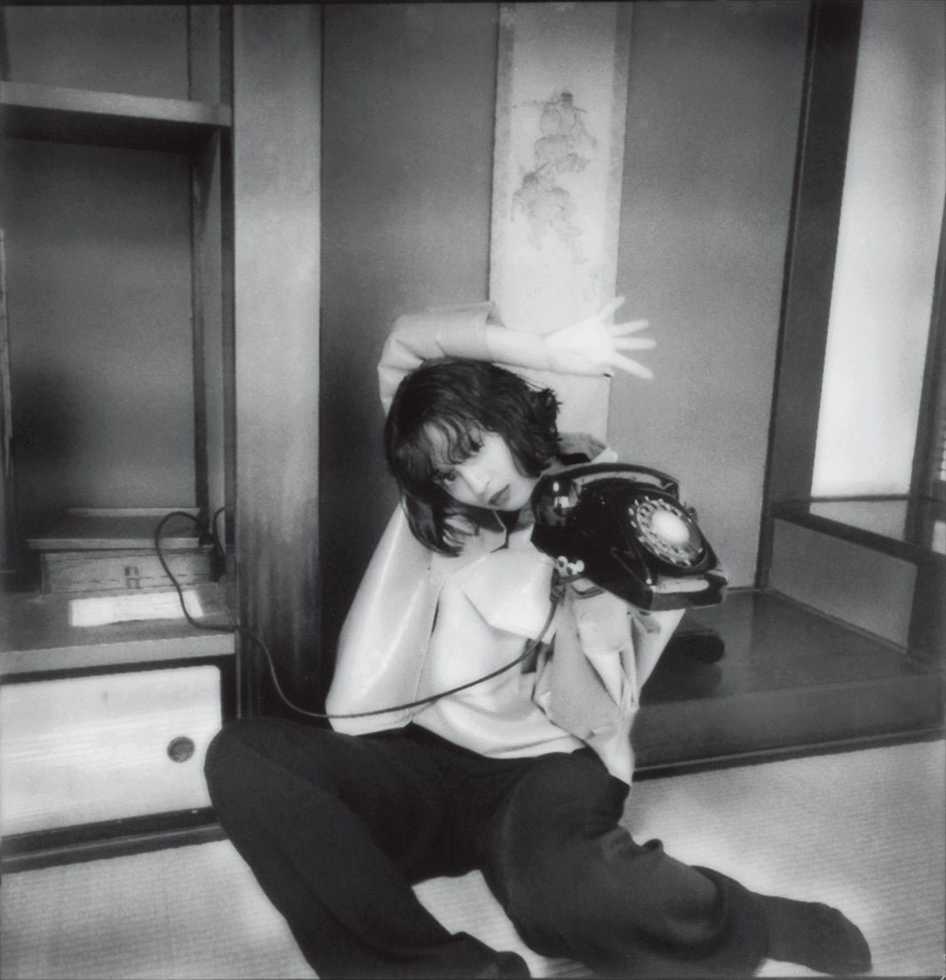 広瀬すず／「レジャー・トレジャー」ポスター（撮影：奥山由之／講談社）