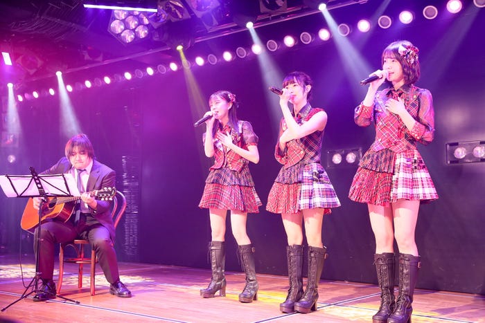 AKB48/「チーム8結成5周年記念特別公演」の様子(C)AKS
