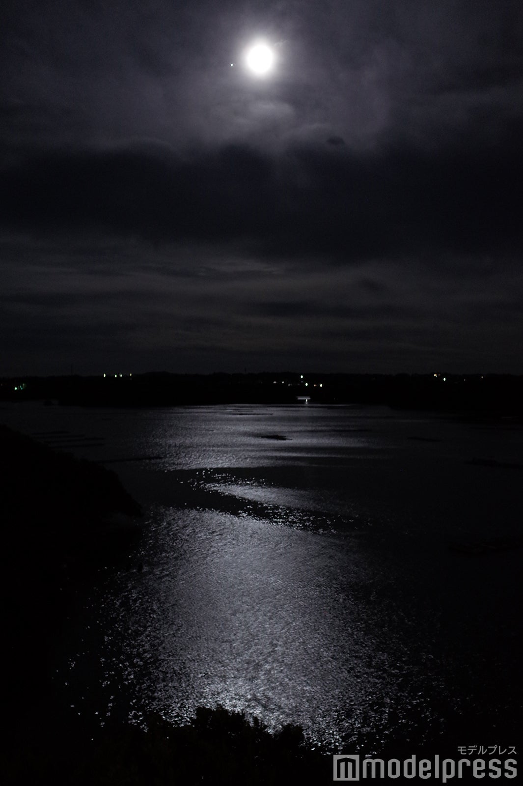 月の綺麗な夜は感動的なムーンロードを見ることも（C）モデルプレス