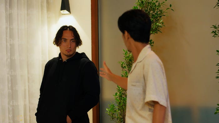 佐藤マクファーレン優樹、阿部大輔「バチェロレッテ・ジャパン」シーズン2エピソード4(C) 2022 Warner Bros. International Television Production Limited