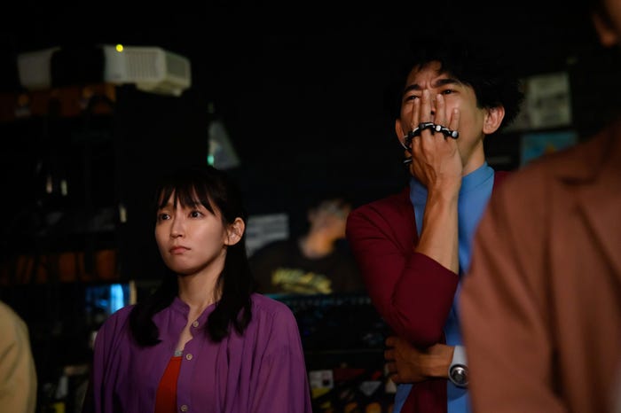 吉岡里帆、永山瑛太「時をかけるな、恋人たち」第1話(C)カンテレ