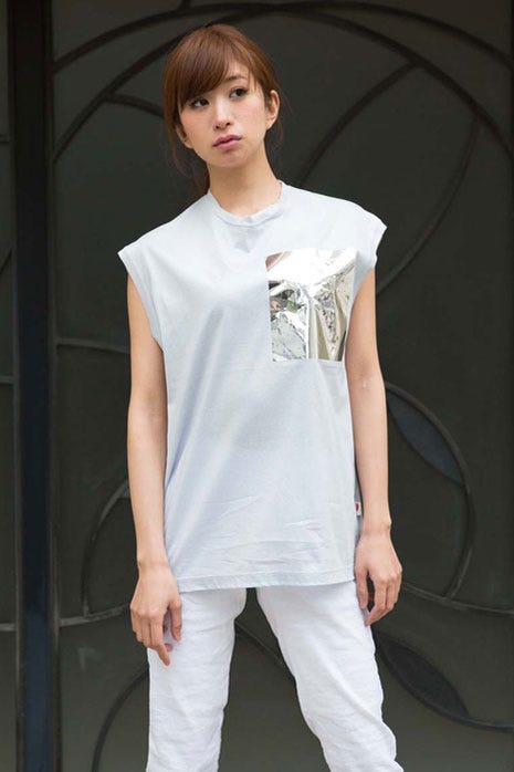 アルミ箔プリントカットソー「DOUBLE STANDARD CLOTHING」4,800円(税抜)