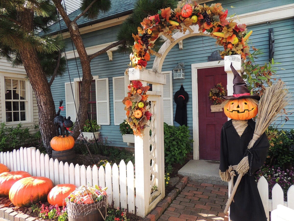 ケープコッド・クックオフの一角もハロウィーンムード満点です