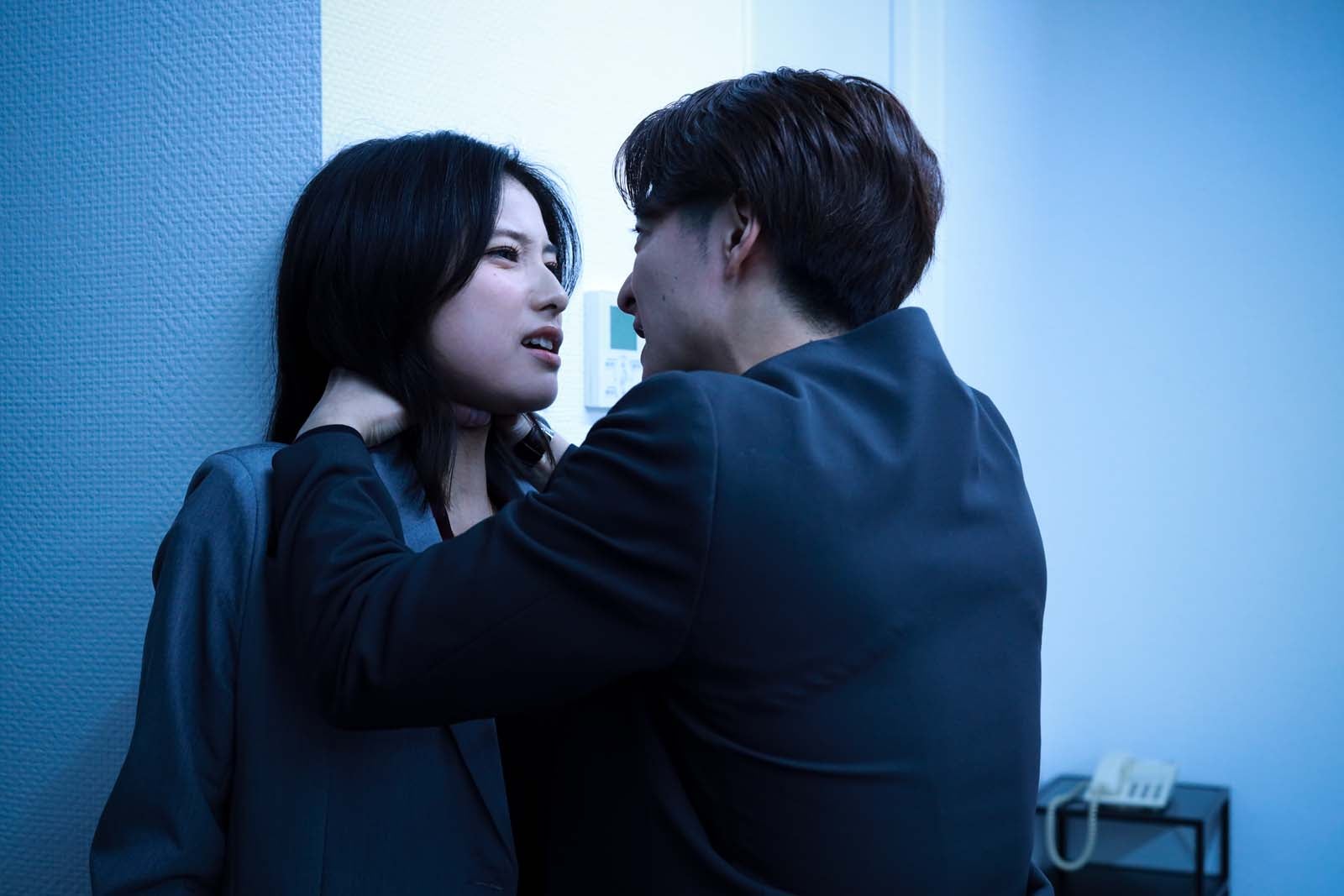 玉田志織、小池徹平「離婚しない男―サレ夫と悪嫁の騙し愛―」第8話より（C）テレビ朝日