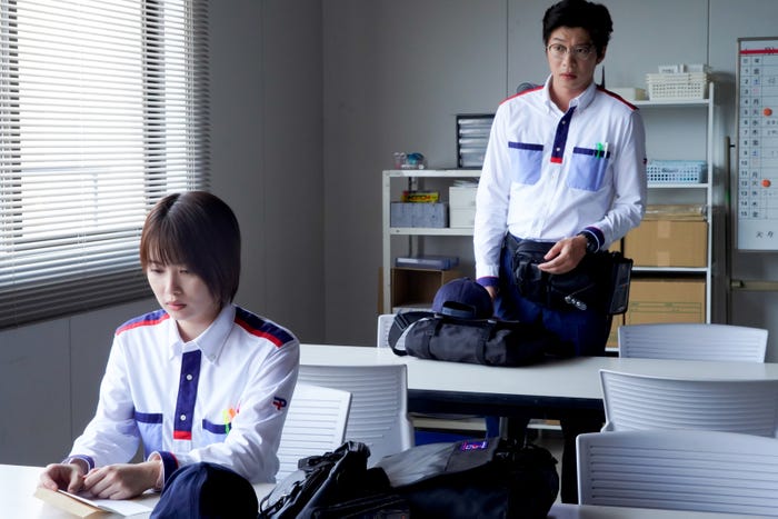 志田未来、田中圭「ブラックポストマン」第4話より(C)テレビ東京