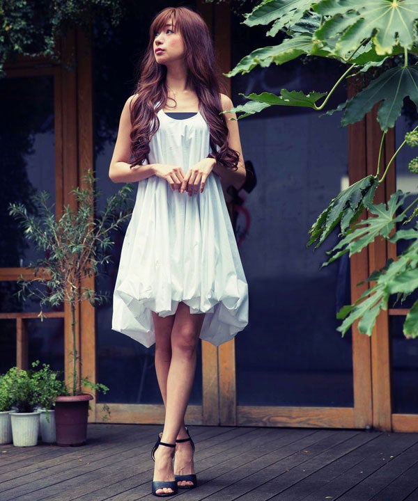 バルーンノースリーブワンピース「Sov.」32,000円（税抜）／画像提供：DOUBLE STANDARD CLOTHING Night STORE