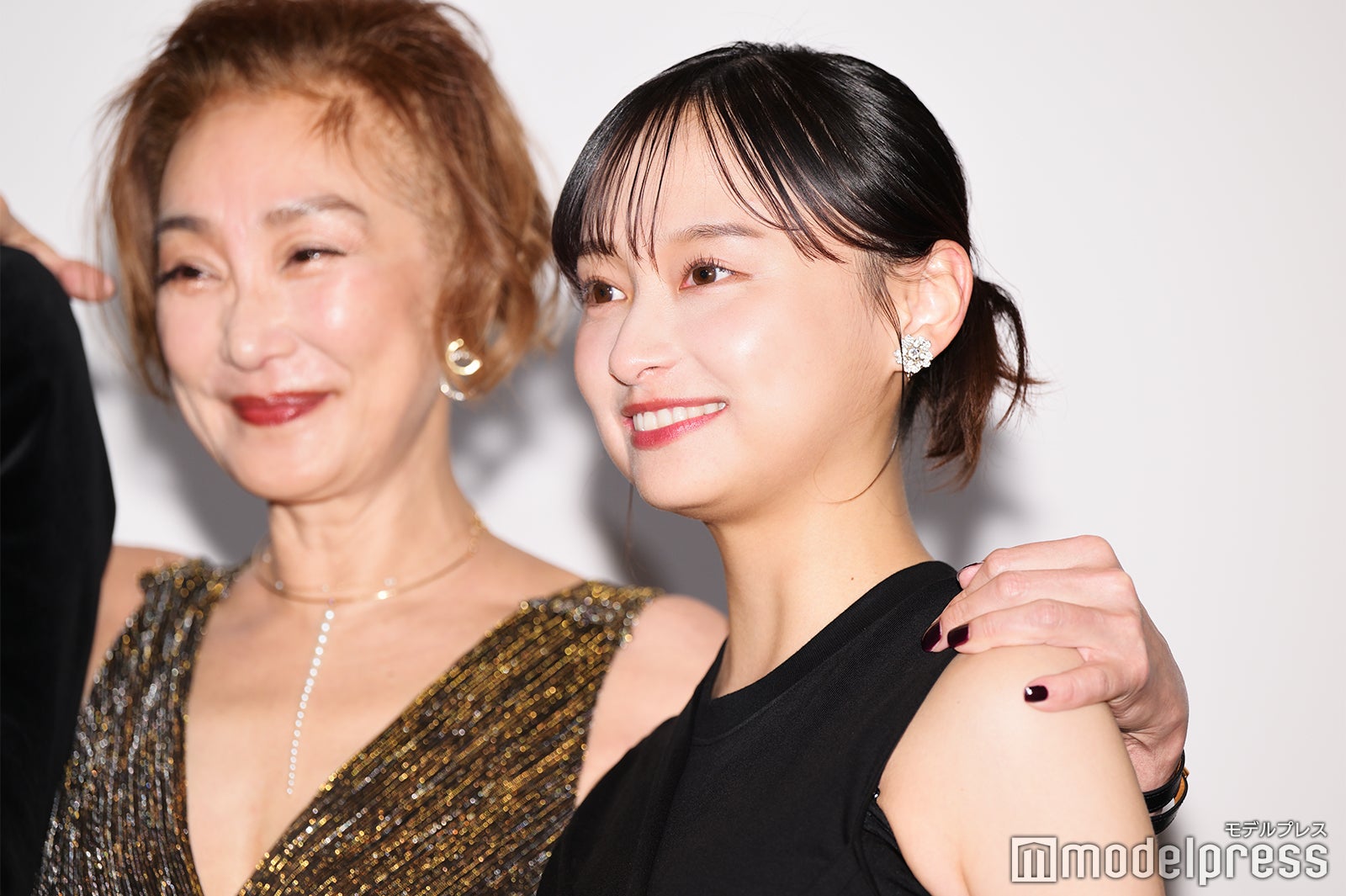 浅野温子、影山優佳（C）モデルプレス