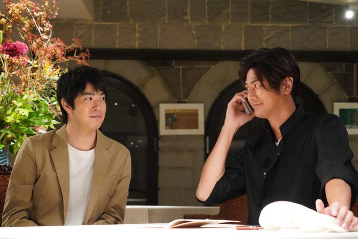 渡辺大知、速水もこみち「ファーストペンギン!」第4話より(C)日本テレビ