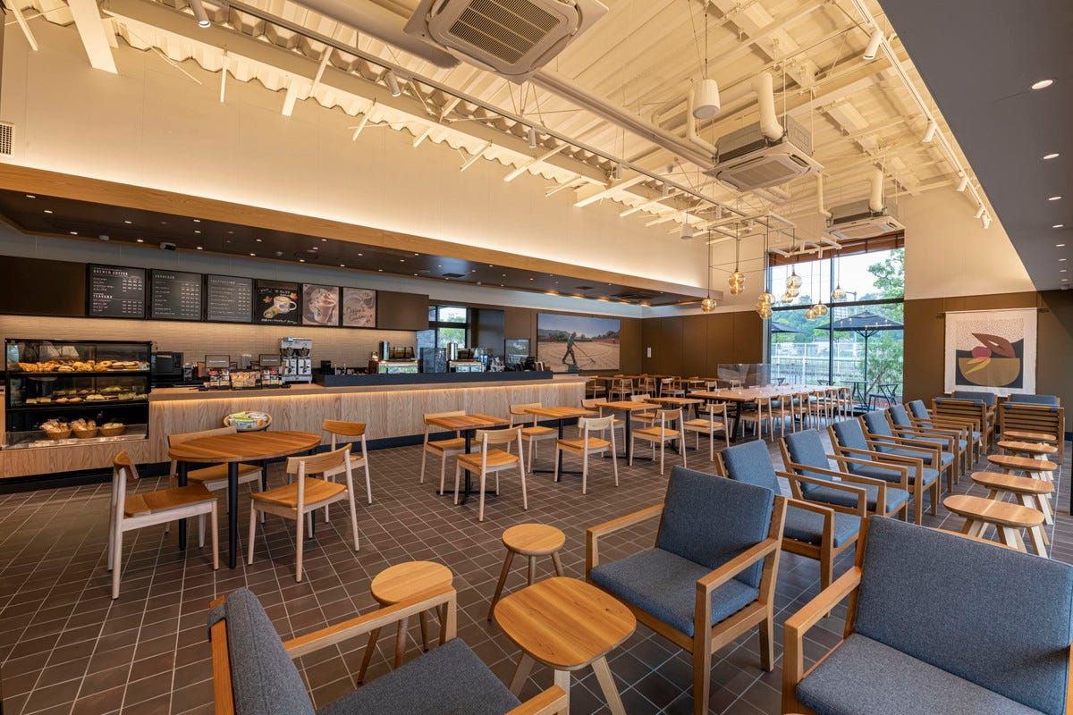 スタバ、大阪・河内長野に新ストア 木のぬくもり溢れる空間に