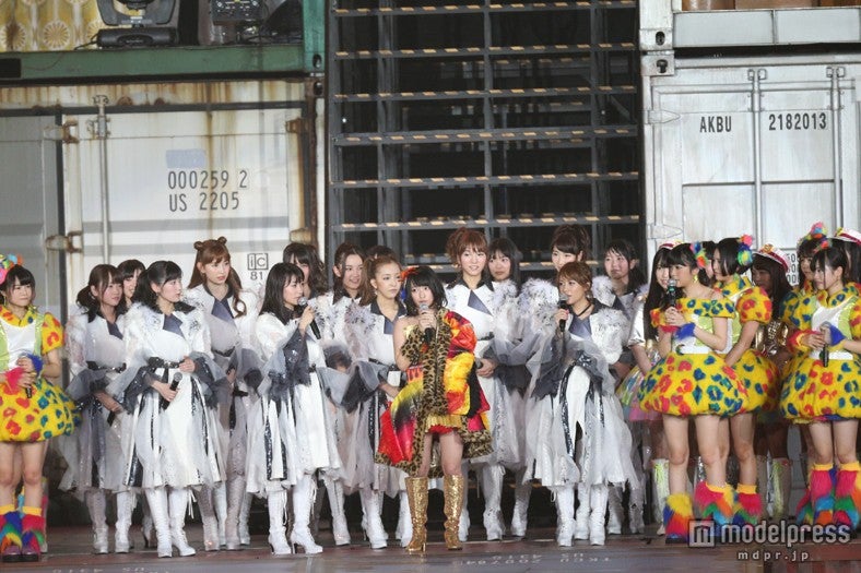 「AKB48 2013真夏のドームツアー～まだまだ、やらなきゃいけないことがある～」大阪公演1日目より（C）AKS