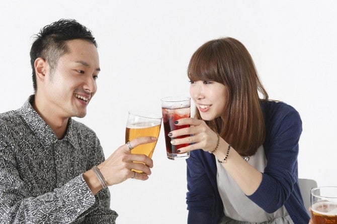 男性に聞いた 飲み会でされたらグッとくる女性の言動4つ モデルプレス 男性に聞いた 飲み会でされたらグッとくる女性の言動4つ モデルプレス