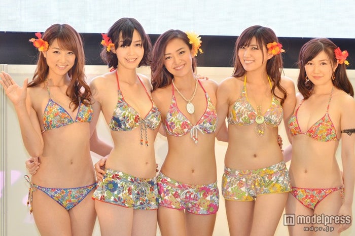 斎藤夏美ら5人の冠美女がsexyビキニで集結 三愛水着ファッションショー 4年ぶりに復活 モデルプレス