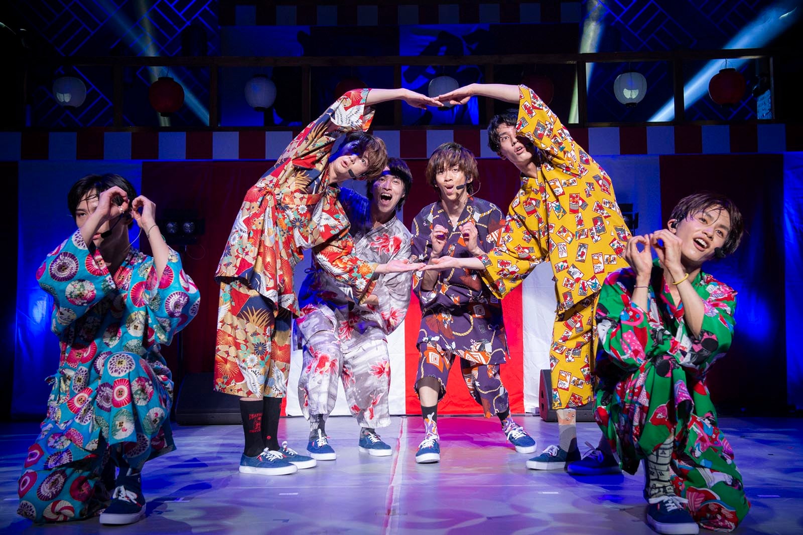 超特急（写真：米山三郎、深野輝美、冨田望）／独占ショット