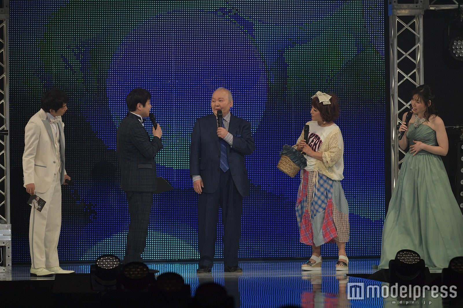 加藤一二三（中央）／トークステージ（C）モデルプレス