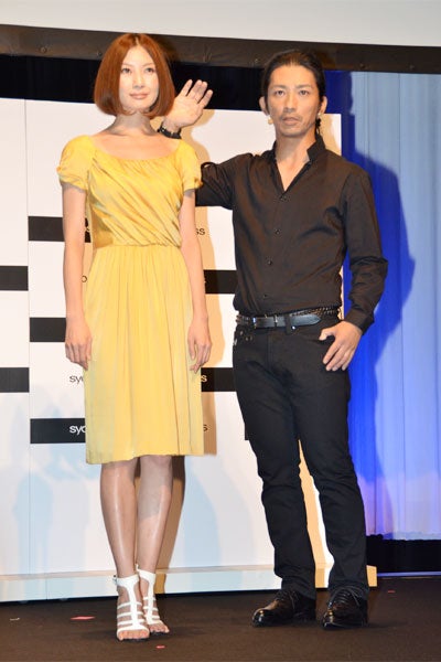 ヘアサロンasia代表・時枝弘明氏によるデモンストレーション