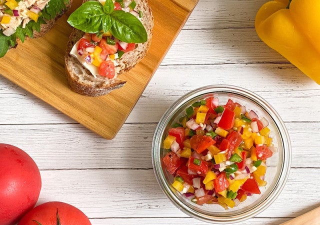 切って混ぜるだけ 夏野菜で美肌になれる カラフルサルサソース アレンジレシピ モデルプレス