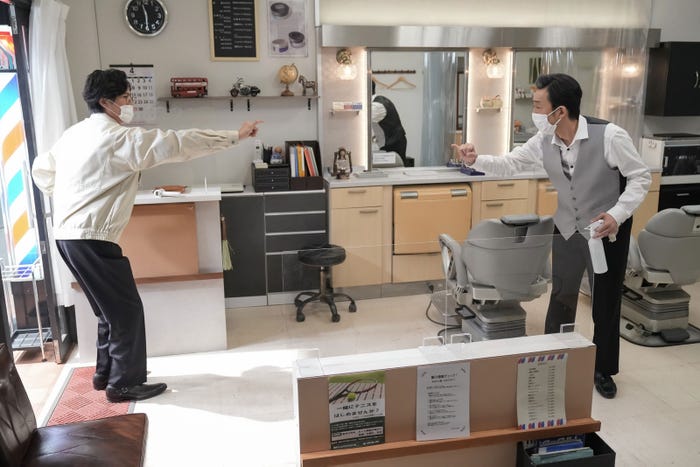 新納慎也、北村有起哉「おむすび」第113話(C)NHK